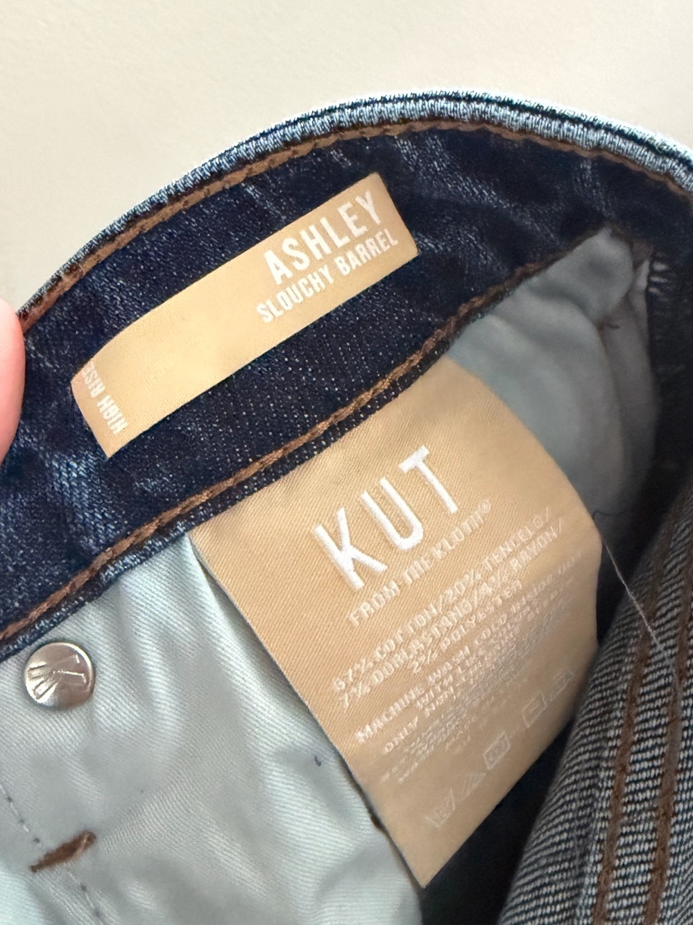 KUT from the Kloth Ashley Slouchy Barrel Jean size 10 raw hem - Picture 5 of 5